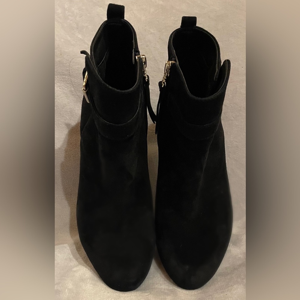Sam Edelman Women’s Mandi Black Suede Ankle Boots Booties Side Zip Gold Hardware - Picture 4 of 16
